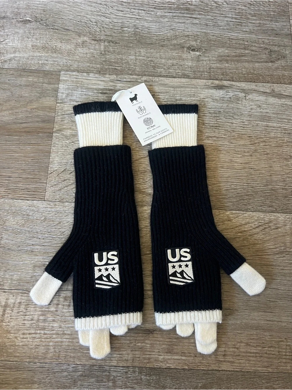 Naked Cashmere Women’s Ski Gloves in Black and White